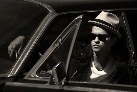 Mp3: Liquor Store Blues – Bruno Mars feat Damian Marley